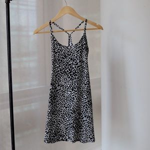 Outdoor voices snow leopard exercise dress
